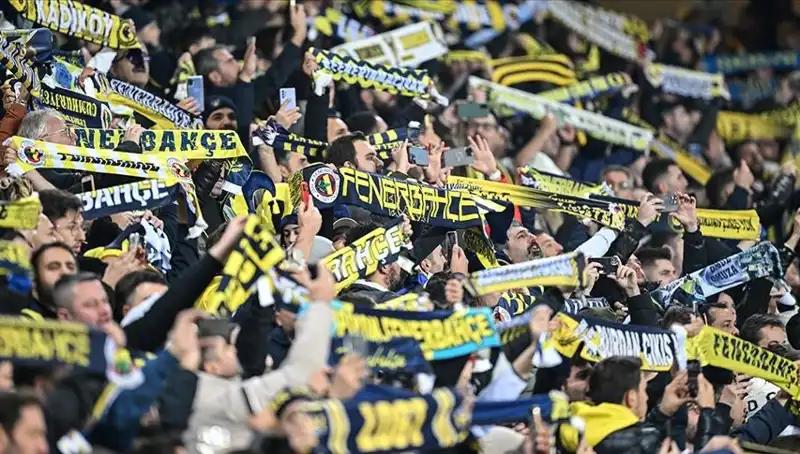 Fenerbahçe'de Kombine Fiyatları Belli Oldu: Taraftarları Neler Bekliyor?