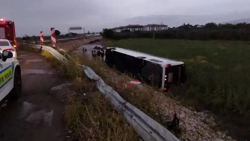 Manisa’da Yolcu Otobüsü Kazası: Yaralılar ve Son Gelişmeler