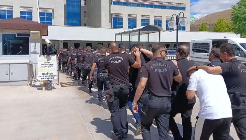Ankara'da Tehdit Bırakmayan Çeteye Dev Operasyon: Suç Ağında Avukatlar da Yer Alıyor