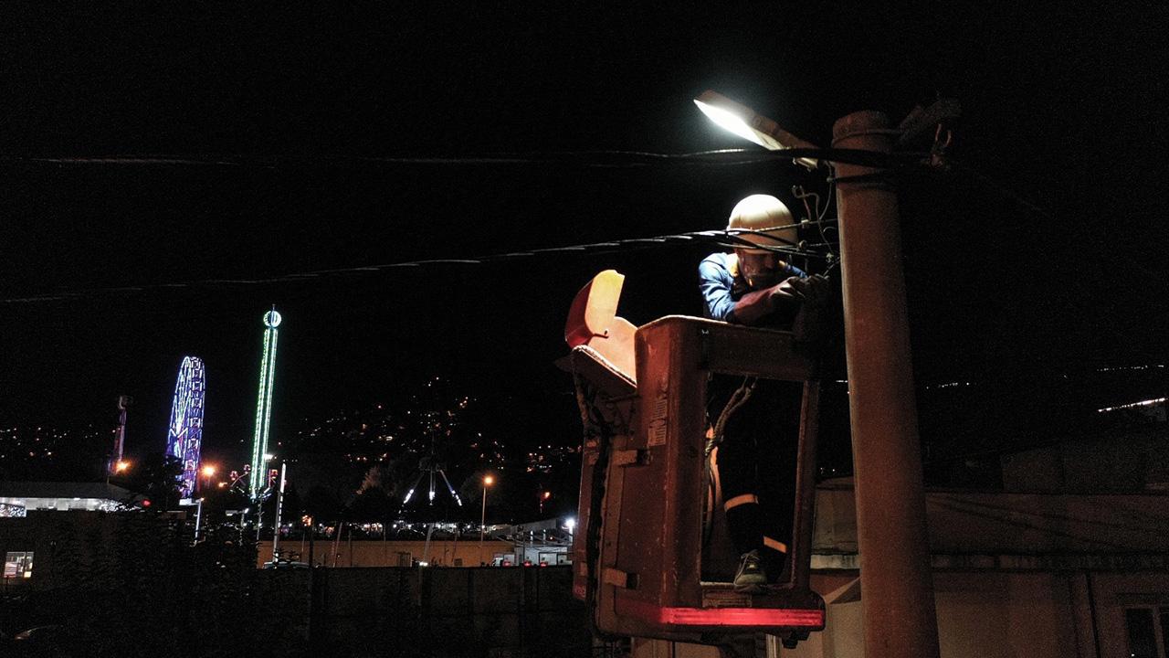Yılbaşında Elektrik İşçileri Görevlerinin Başında