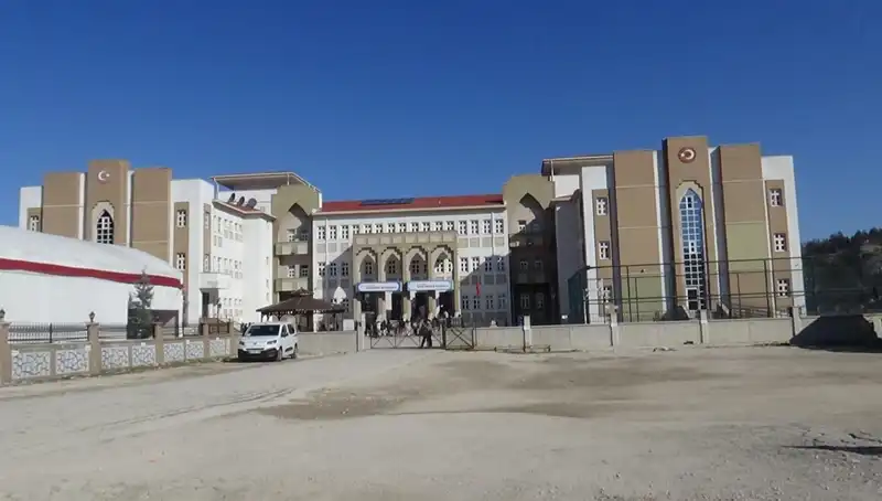 Ortaokulda Şok Eden Şiddet İddiası: Öğretmenden Öğrenciye Neler Oldu?