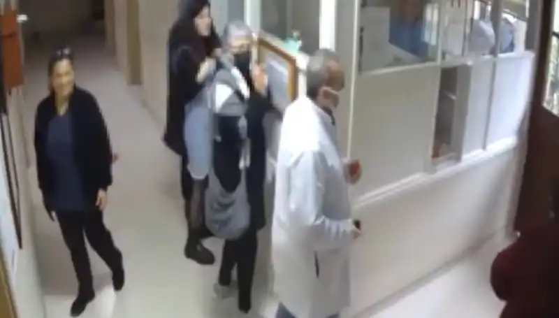 Üsküdar’da Doktora Cumhurbaşkanına Hakaret Suçlaması: Hapis Cezası İstemleri Gündemde