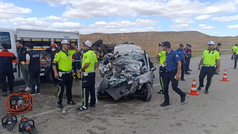 Yozgat'ta Gözyaşartan Trafik Kazası: 3 Kişi Hayatını Kaybetti, 2 Yaralı
