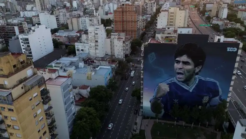 Maradona'nın Ölümü: 7 Sağlık Çalışanının Cinayetle Yargılanmasının Ayrıntıları