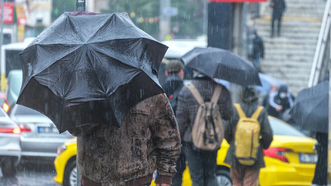 Türkiye'yi yağışlı hava vurdu: 13 ilde sarı uyarı