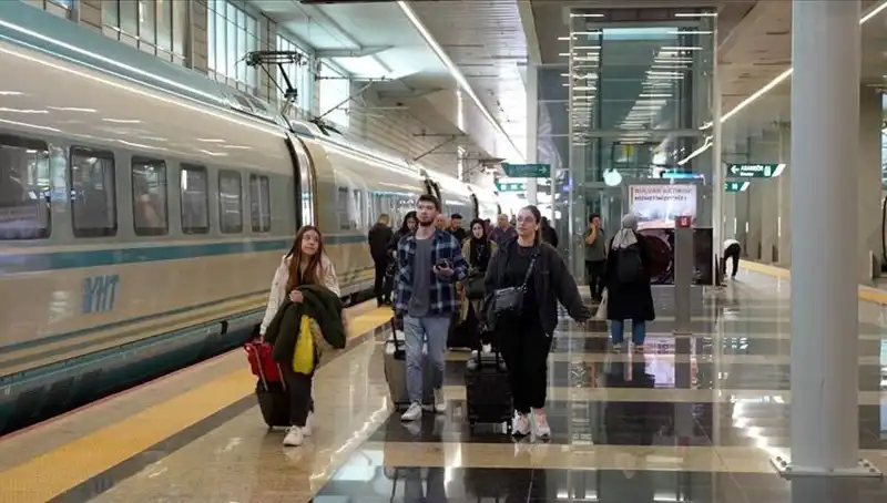 Yüksek Hızlı Trenler İçin Ek Sefer Düzenlemesi: Seyahat Planınızı Yenileyin!