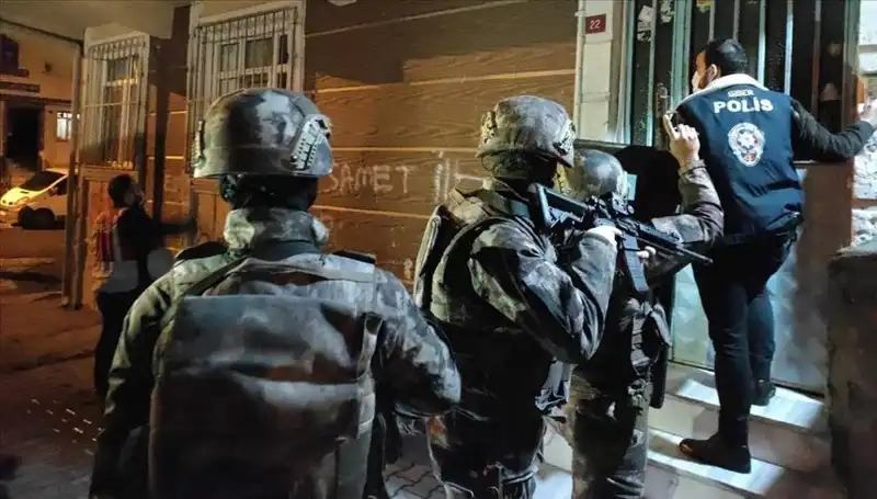 8 İlde Bahis ve Kara Para Operasyonu: 500 Milyon Lira Değerinde Mal Varlığına El Konuldu!