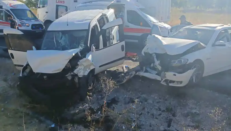 Nevşehir'de Dehşet Verici Trafik Kazası: 14 Yaralı