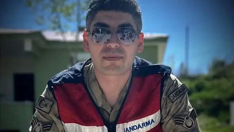Kadir Astsubayın Trajik Ölümü: Halı Saha Maçının Ardındaki Acı Gerçek