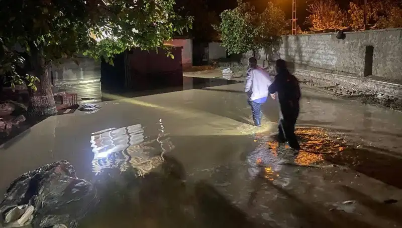 20 Dakikalık Yağmur, Şehirde Büyük Hasara Yol Açtı