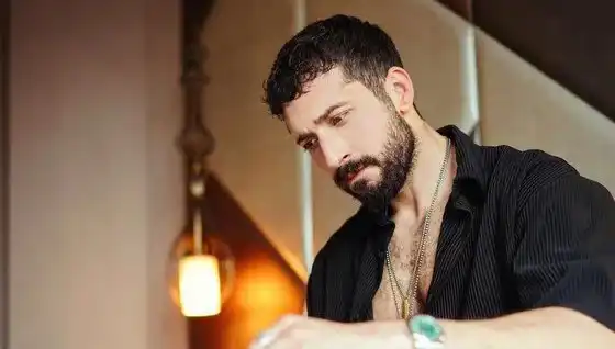 Emre Bulut’un Sahte Komiser Suçlaması: Oyuncu Araç Kaçırma Olayında Ne Yaşadı?