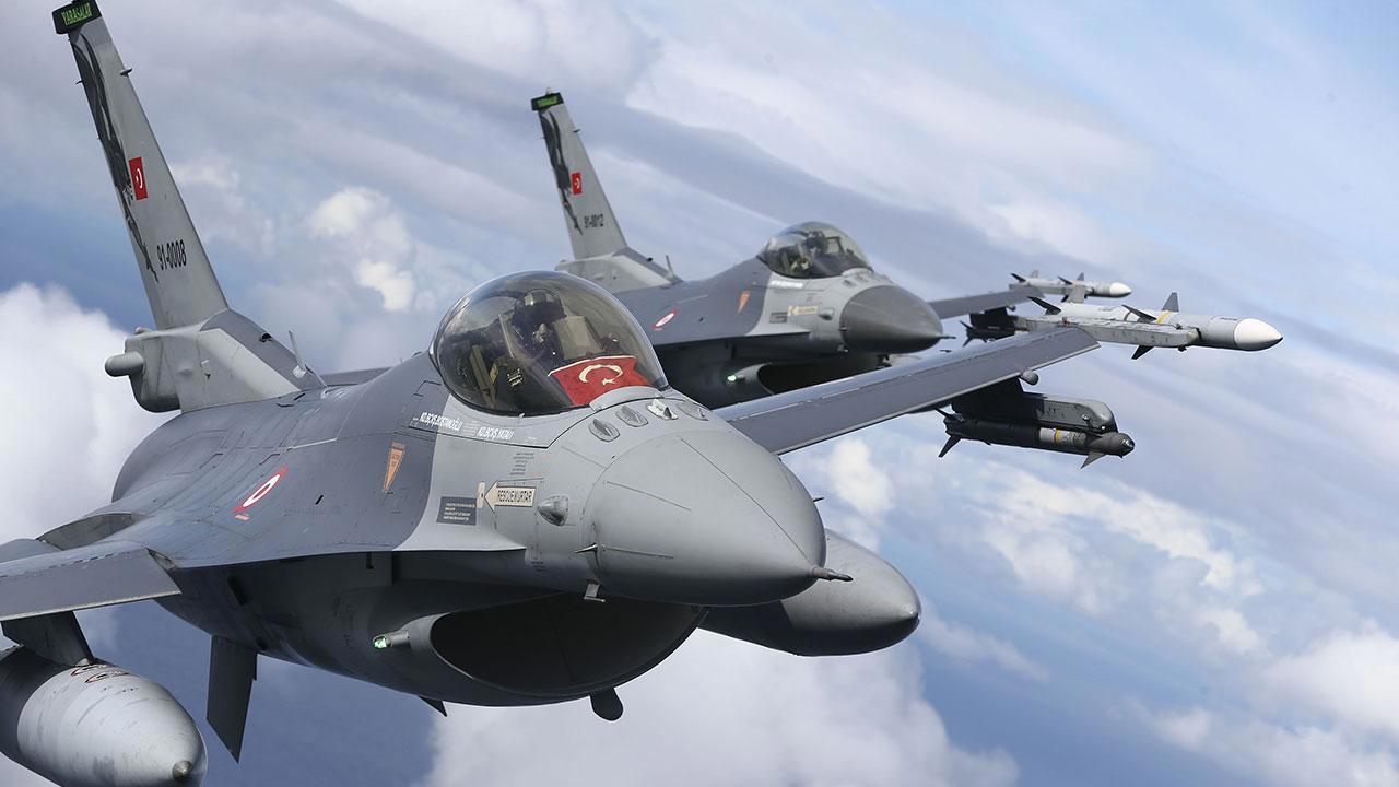 Irak'ın kuzeyinde teröristlere operasyon