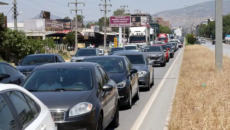 60 Kilometrelik Araç Kuyruğu: Aydın ve Muğla Arasında Neler Oluyor?