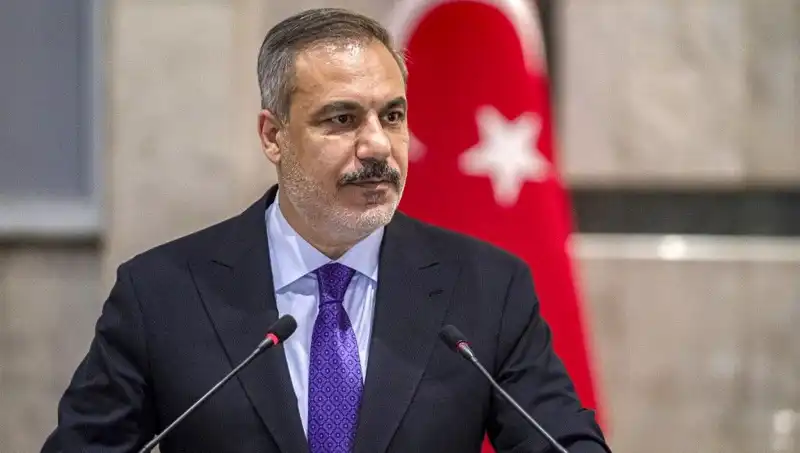 Bakan Fidan: "Cin Şişeden Çıktı" Dedi, Hükümetin Geleceği Sarsılıyor
