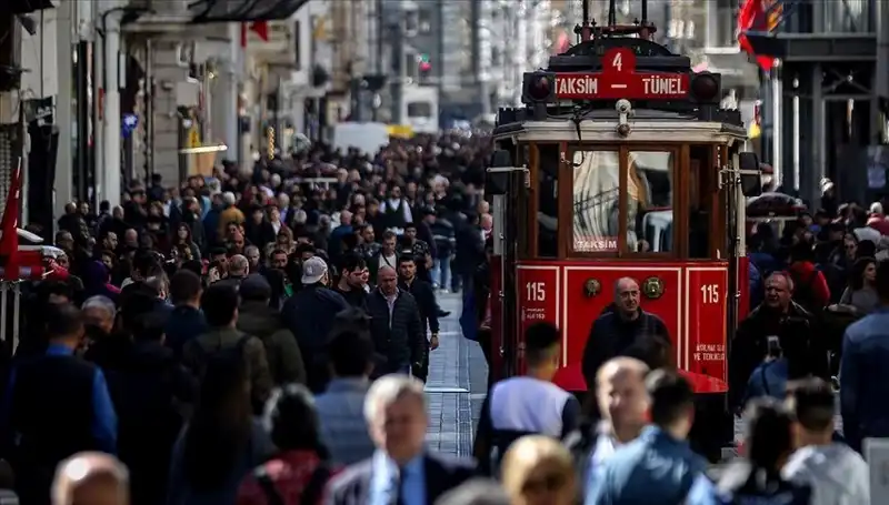 Türkiye Nüfusu Yükseliyor: 2023 Verileriyle Ülkemizin Demografik Yapısı