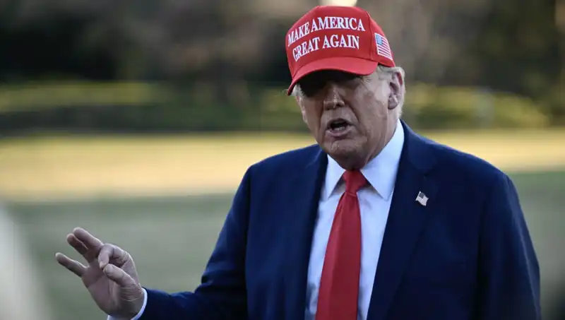 Trump’tan Kendisine Övgü: Ukrayna Krizi ve Savaş İddiaları