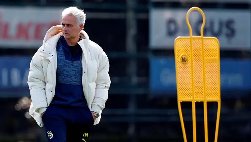 Mourinho'nun Stratejisinde Değişim: Futbolun Bir Numarası Kim?