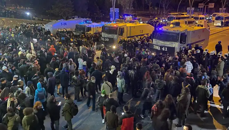 İstanbul ve Ankara’da Öğrencilerden İmamoğlu'na Destek Eylemi: Gözaltılar ve Diploma İptaline Tepkiler