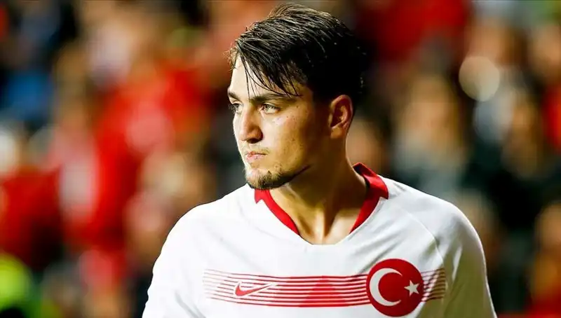 Beşiktaş'ın Transfer Gündemi: Milli Futbolcudan Beklenen Yanıt Geldi!