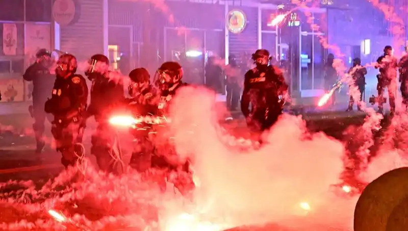 ABD’de İsyan Yükseliyor: Los Angeles’taki Protestolar Tüm Ülkede Dalgalar Oluşturuyor