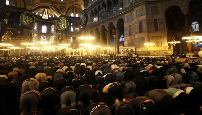 Ramazan Bayramı 2025'te Ne Zaman? Hangi Gün Kutlanacak?