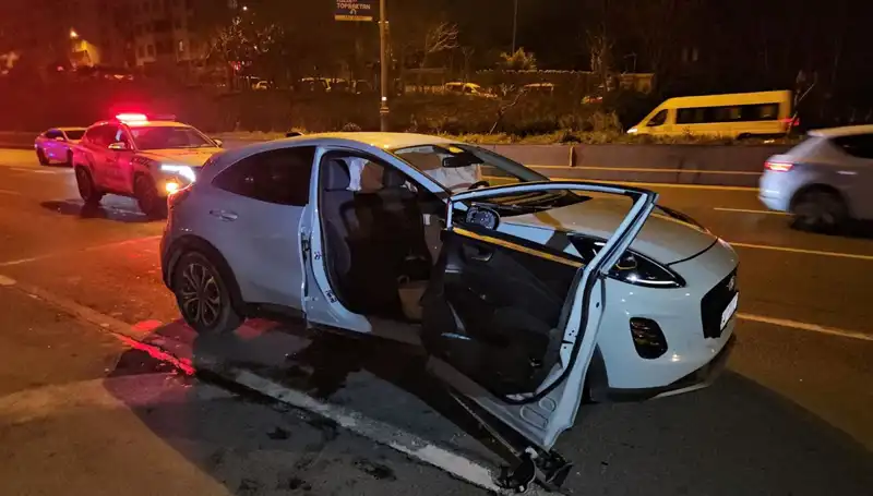Bayrampaşa'da Zincirleme Kaza: Feci Kaza İki Can Aldı, Dört Yaralı