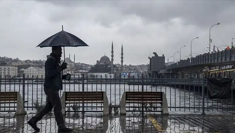 Bahar Havasının Yerini Kış Soğuğu Alıyor: İstanbul'da Hava Durumu Alarmı