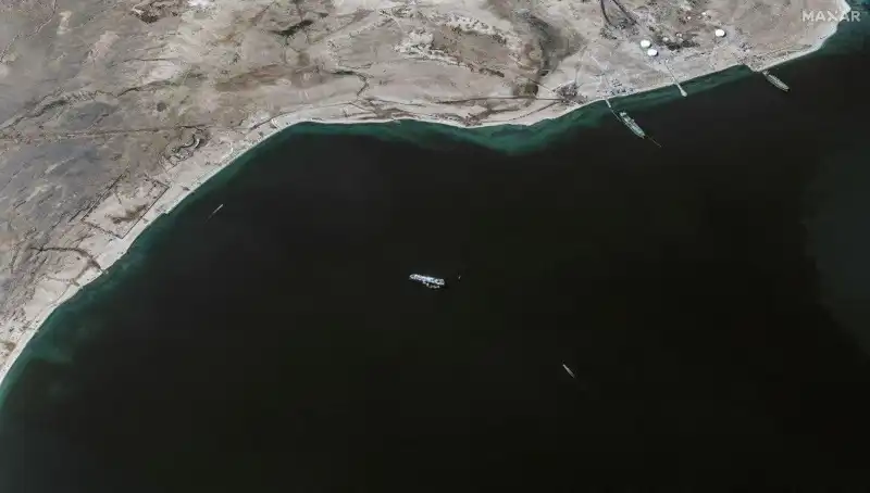 Yunan Gemisine Saldırı: Mürettebatın Dramı ve Hayatta Kalma Mücadelesi