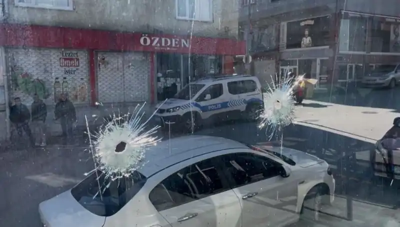 Bursa’da Kıraathaneye Saldırı: Kurşunlama Olayı Korku ve Belirsizlik Yarattı