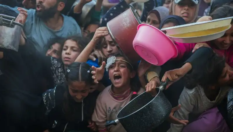 Gazze'de Açlık Krizi Derinleşiyor: Un Stokları Tükendi!