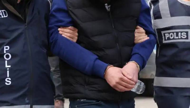 DAEŞ'a Yönelik 4 İlde Büyük Operasyon: 4 Kişi Gözaltında