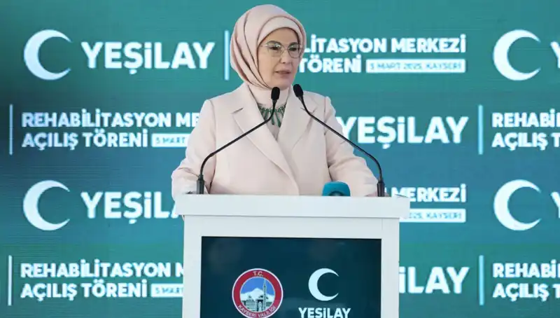 Emine Erdoğan'dan Bağımlılıkla Mücadelede Yeni Bir Dönem Açıklaması