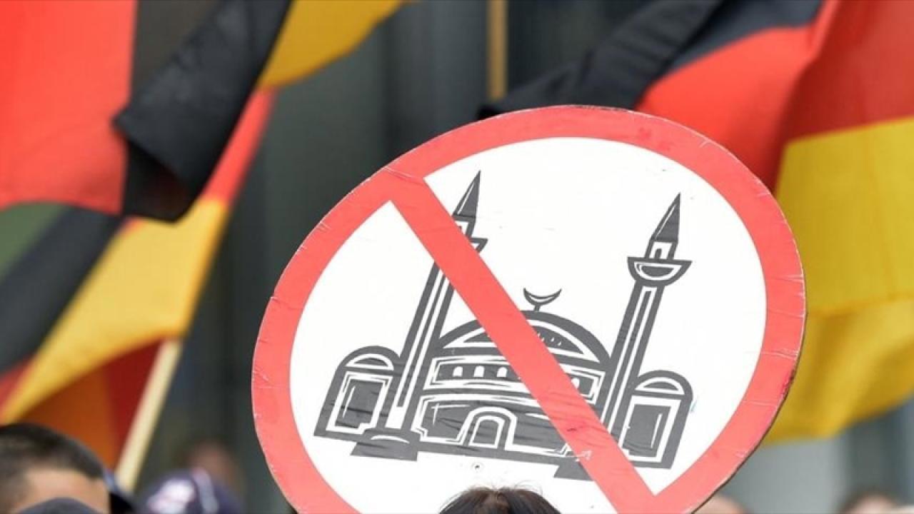 Almanya'da Müslüman Karşıtı İrkçılık Raporlama Merkezi Kuruluyor