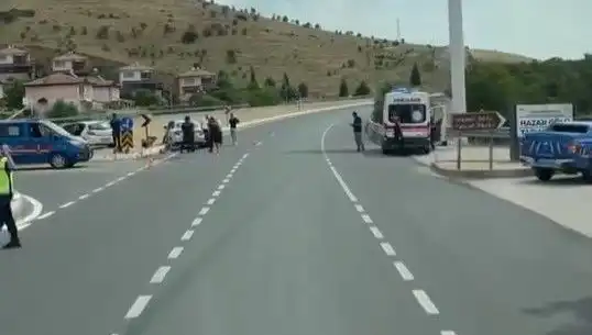 Elazığ'da Trafik Kazası: İki Araç Çarpıştı, Çok Sayıda Yaralı Var!