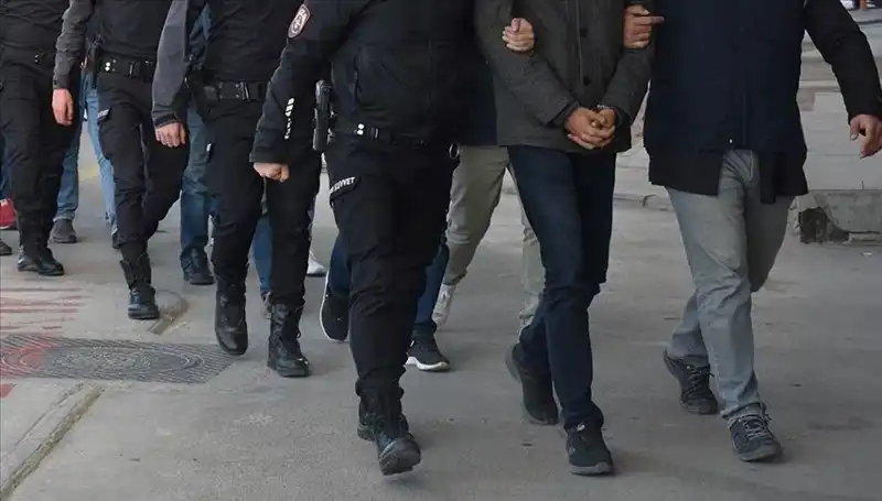 FETÖ Terör Örgütüne Yönelik 5 İlde Geniş Kapsamlı Operasyon: 10 Gözaltı
