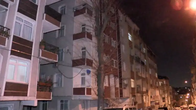 Panik Anları: Altı Katlı Apartmandan Gelen Sesler Neden Tahliyeye Sebep Oldu?