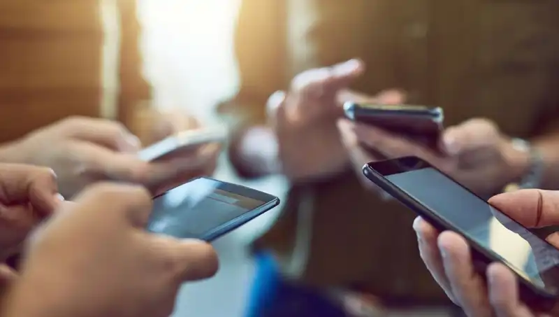 Oppo A5 Pro 4G Tanıtıldı: Performansı ve Dayanıklılığıyla Fark Yaratan Bir Akıllı Telefon