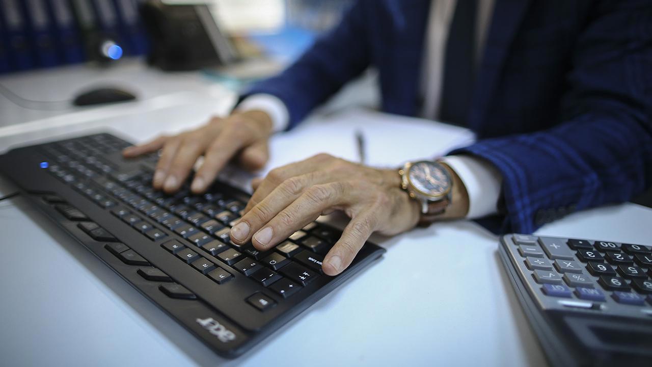 Memur ve emeklisinin zam oranları belirleniyor