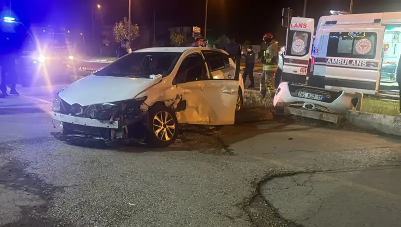 Pikap ile Otomobilin Çarpışması: Korkutan Kazanın Detayları Ortaya Çıktı