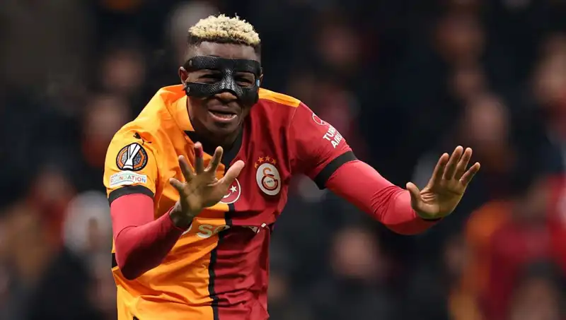 Osimhen'e 65 Milyon Euro Transferi: Futbol Dünyasında Yeni Dönem