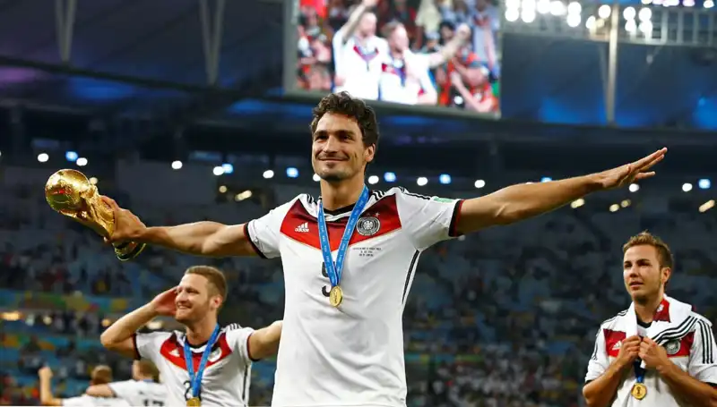 Alman Futbolunun Efsanesi Hummels Emekli Oluyor: Kariyerinin Sonuna Geldi