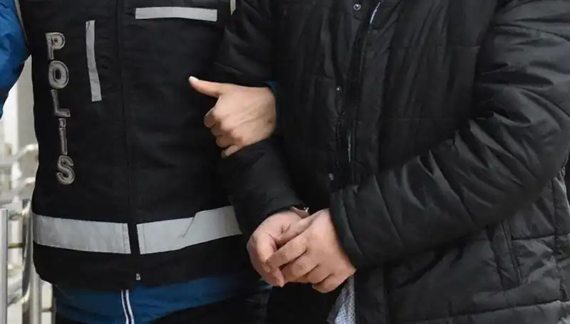 FETÖ Şüphelileri Edirne'de Operasyonla Yakalandı: Gözaltı Süreci Başladı