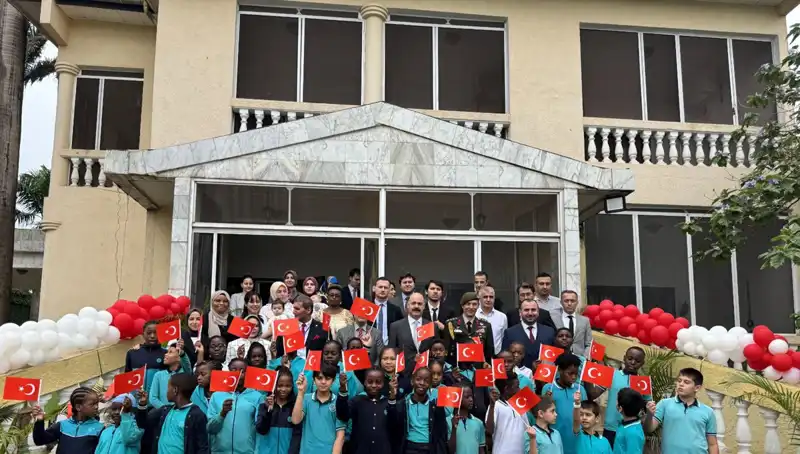 Kamerun'da Renkli Kutlamalarla 23 Nisan Ulusal Egemenlik ve Çocuk Bayramı Coşkusu