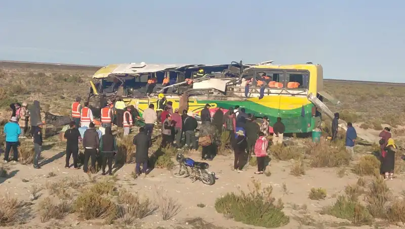 Bolivya’da Feci Otobüs Kazasında 37 Can Gitti, 39 Yaralı
