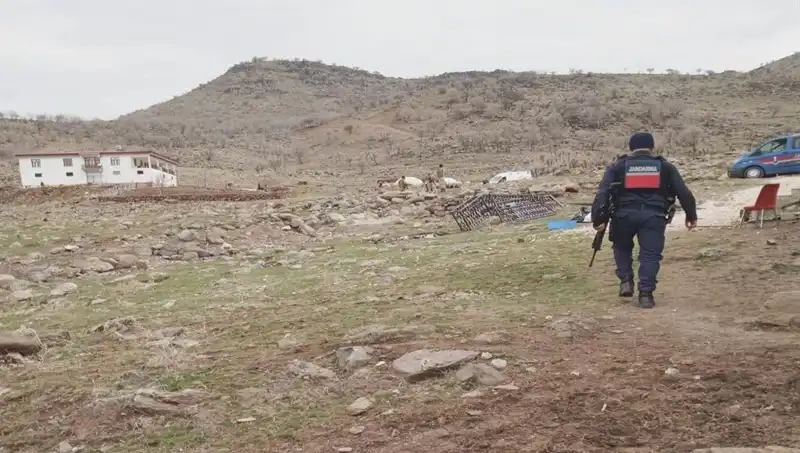 Husumetli Aileler Arasındaki Kavga Büyüdü: 6 Kişi Tutuklandı
