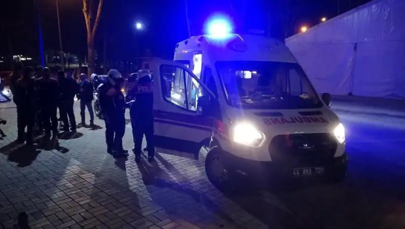 Parkta Silahlı Kavga: İki Grup Arasında Dehşet Verici Çatışma